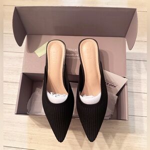 TIJN Helka black pointed toe knit mules